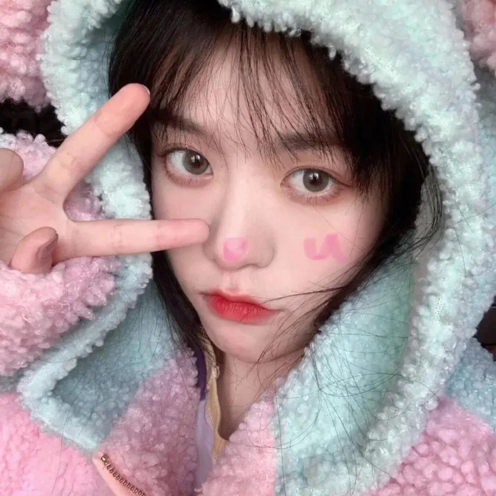 穿成草包,被祸害的一家人有救了